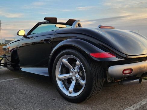 Used 1999 Plymouth Prowler image 3