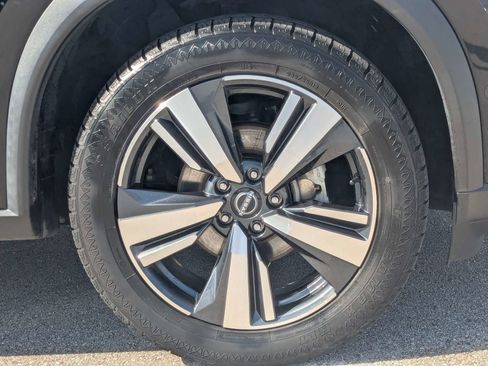 Used 2023 Nissan Rogue SL w/ SL Premium Package AWD/4WD image 11