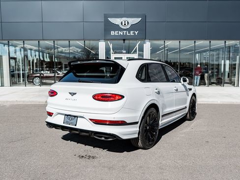 Used 2023 Bentley Bentayga Speed image 3
