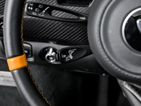 Used 2019 McLaren Senna RWD image 34