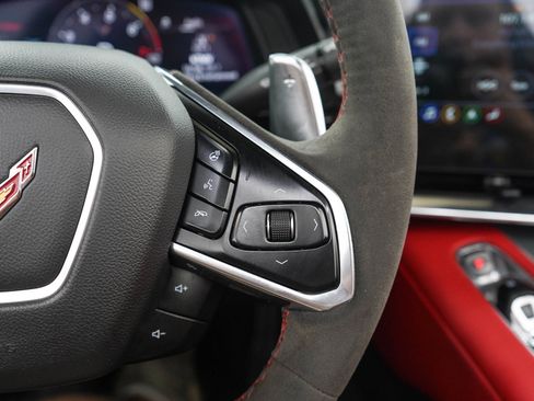 Used 2021 Chevrolet Corvette Stingray Preferred Conv w/ Z51 Performance Package RWD image 35
