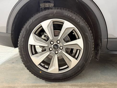 Used 2025 Ford Escape Platinum AWD/4WD image 10