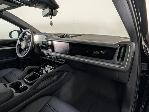 New 2026 Porsche Cayenne S AWD/4WD image 19