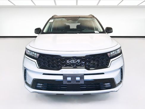 Used 2023 Kia Sorento EX w/ Panoramic Sunroof Package FWD image 2