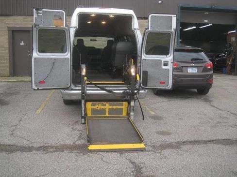 Used 2013 Ford E-350 and Econoline 350 Extended Super Duty w/ PWR Group image 4