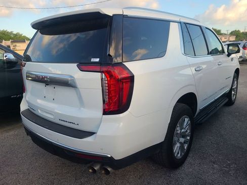 Used 2024 GMC Yukon Denali image 3