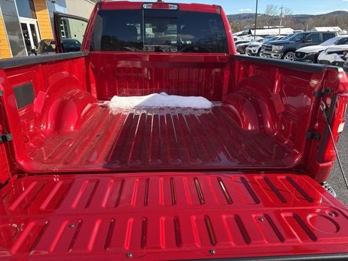 New 2026 RAM 1500 4x4 Crew Cab image 28