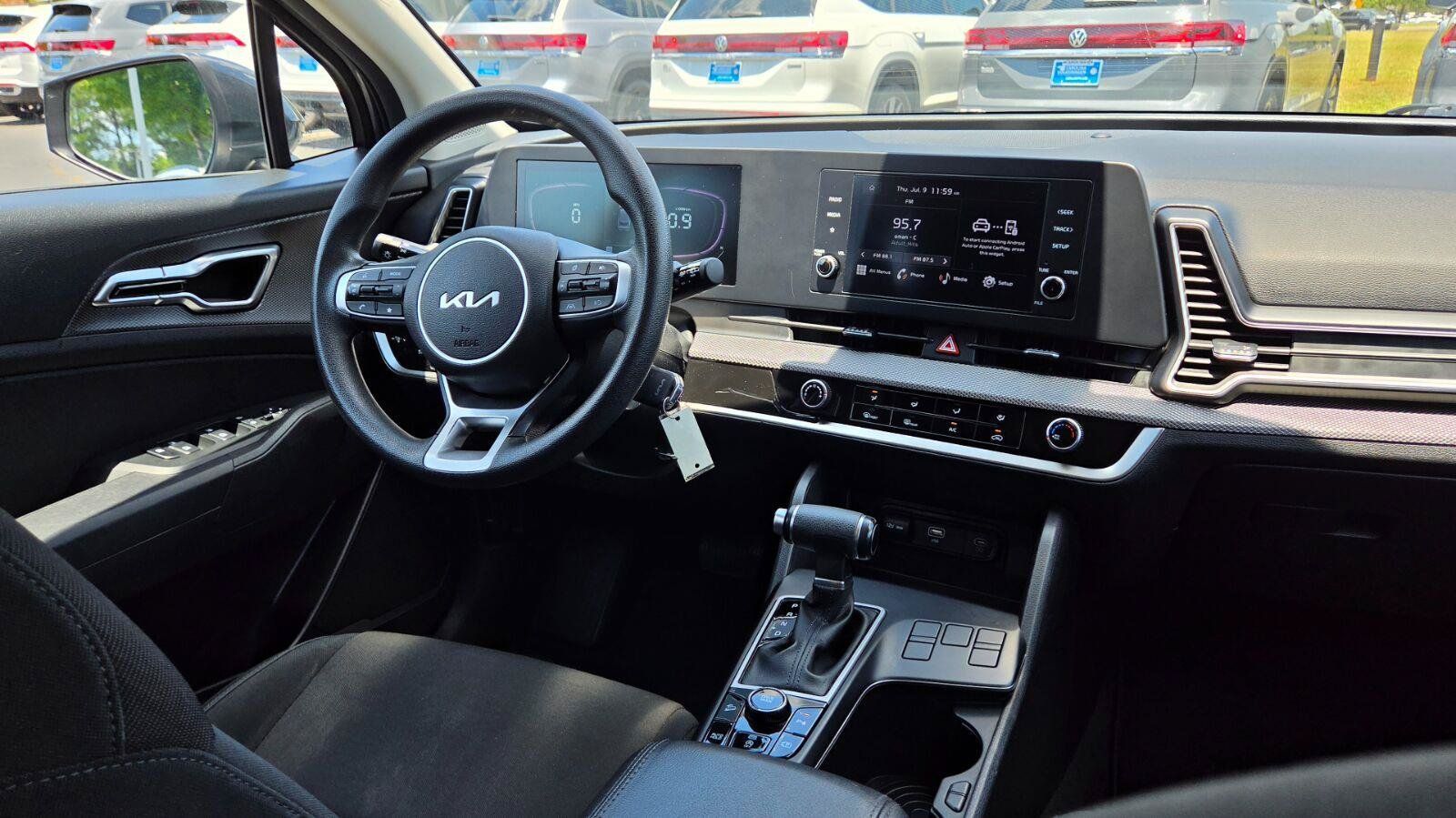 Used 2023 Kia Sportage LX FWD image 54