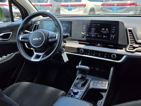 Used 2023 Kia Sportage LX FWD image 54