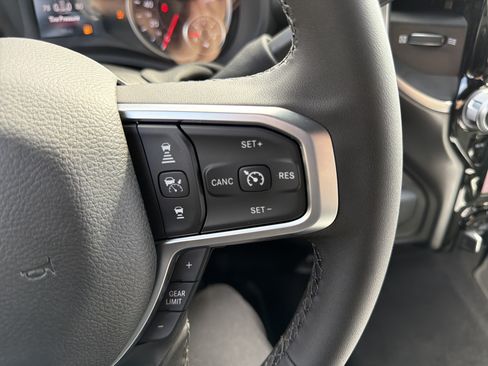 Used 2025 RAM 2500 Big Horn AWD/4WD image 21