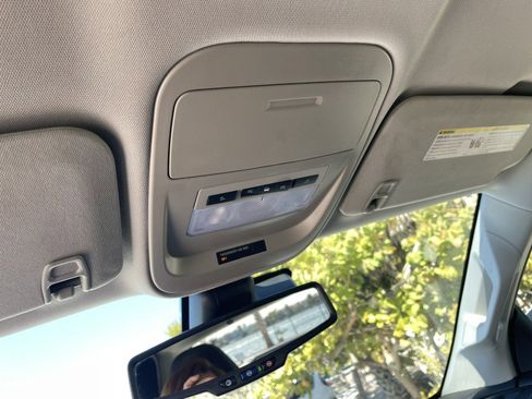 Used 2021 Chevrolet Colorado LT w/ Fleet Safety Package image 23