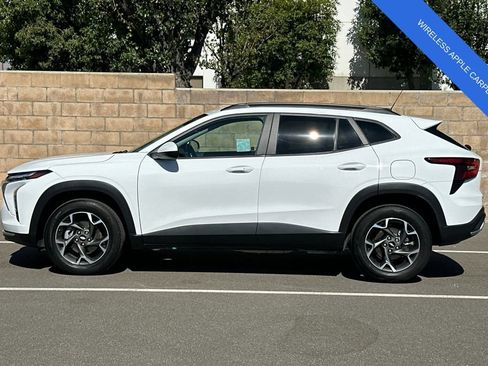 Used 2025 Chevrolet Trax LT w/ Driver Confidence Package FWD image 7