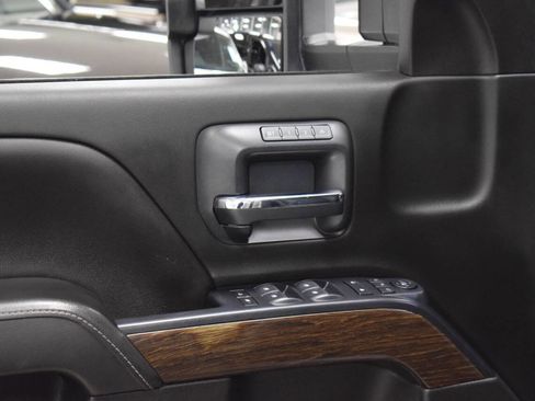 Used 2019 GMC Sierra 2500 Denali w/ Duramax Plus Package image 31