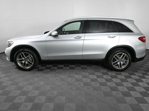 Used 2018 Mercedes-Benz GLC 300 image 2