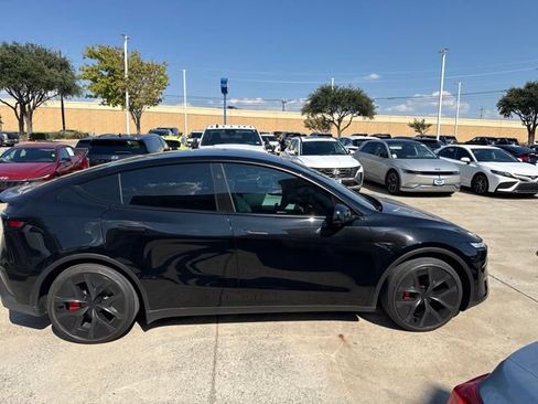 Used 2026 Tesla Model Y Performance AWD/4WD image 5