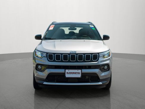 Used 2023 Jeep Compass Limited w/ Sun and Sound Group AWD/4WD image 2