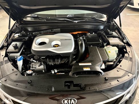 Used 2017 Kia Optima Premium FWD image 17