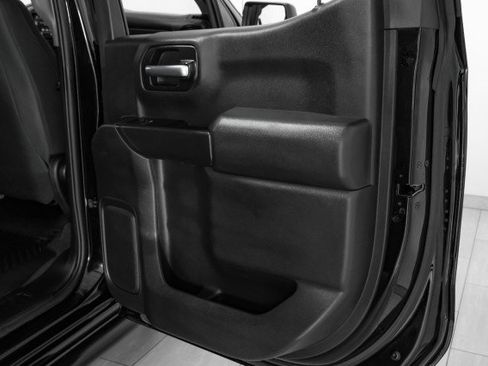 Used 2019 Chevrolet Silverado 1500 Custom w/ Custom Value Package image 42