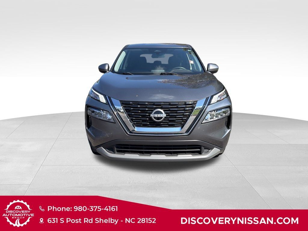 Certified 2023 Nissan Rogue SV FWD image 2