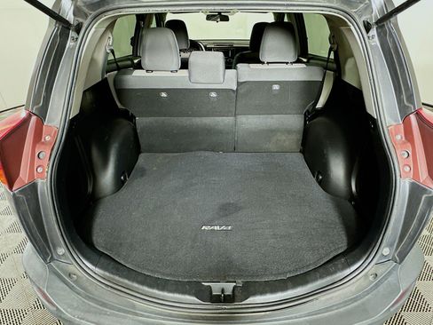 Used 2015 Toyota RAV4 LE image 26