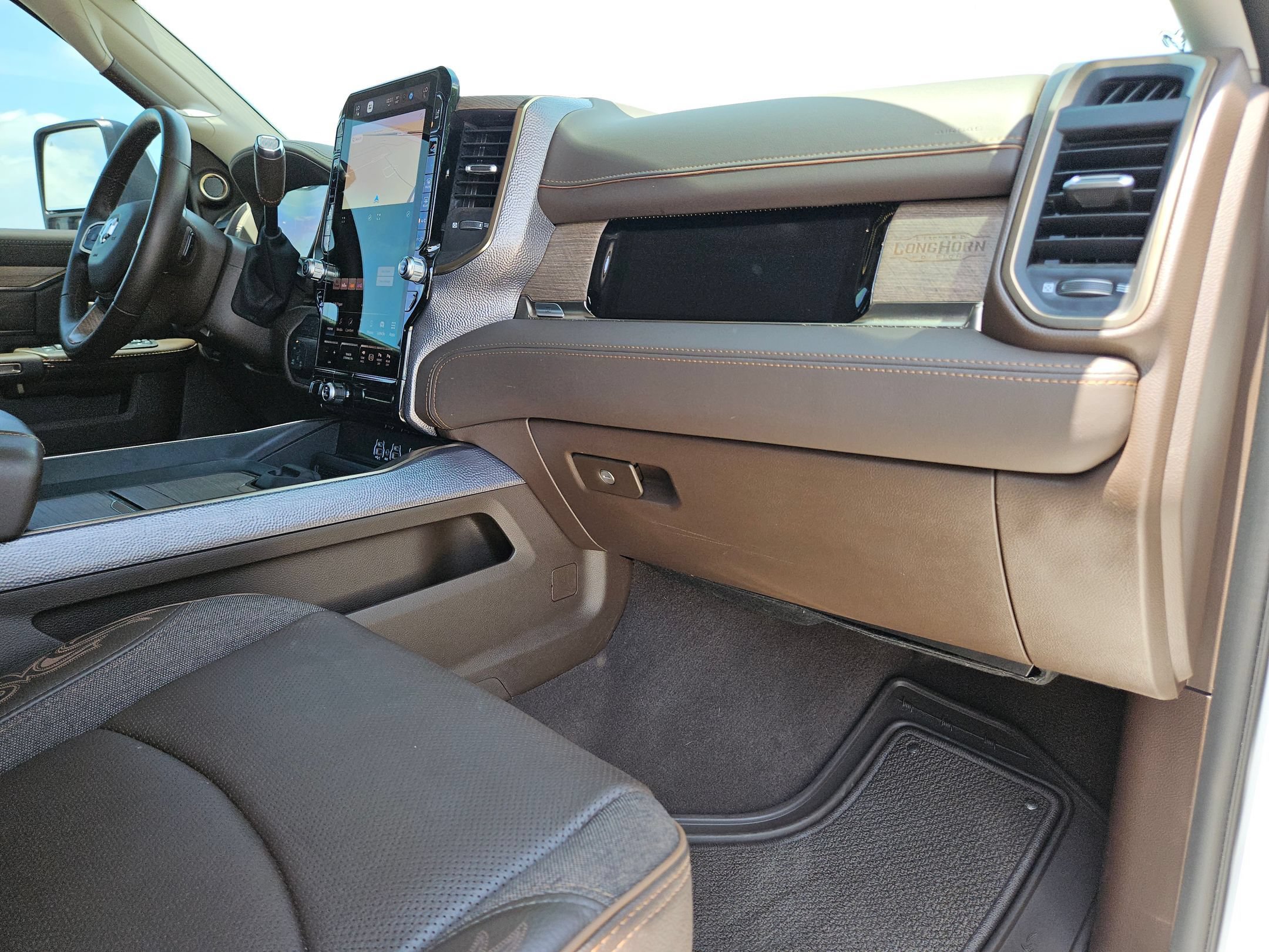 Used 2025 RAM 2500 Limited AWD/4WD image 28