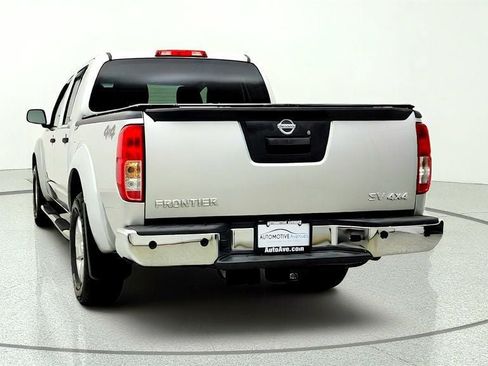 Used 2013 Nissan Frontier SV w/ SV Value Truck Pkg AWD/4WD image 6