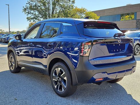 New 2026 Nissan Kicks SV w/ Cold Weather Package image 4