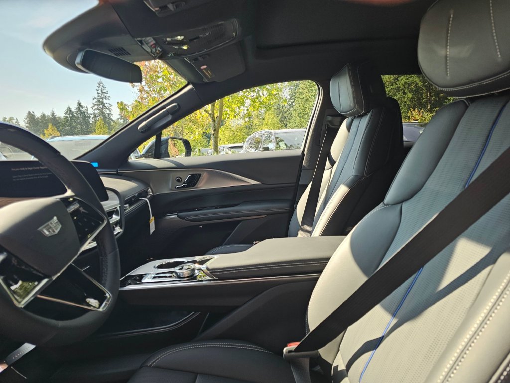 New 2027 Cadillac Lyriq Sport AWD/4WD image 24