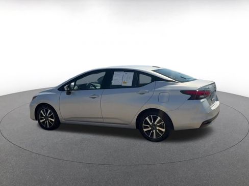Used 2025 Nissan Versa SV FWD image 10