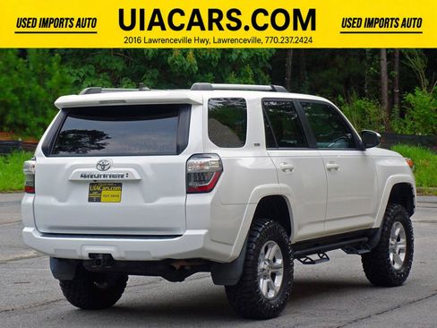 Used 2022 Toyota 4Runner SR5 RWD image 9