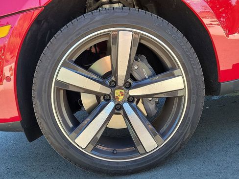 New 2025 Porsche Macan Turbo AWD/4WD image 35