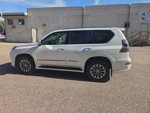 Used 2016 Lexus GX 460 Luxury AWD/4WD image 8