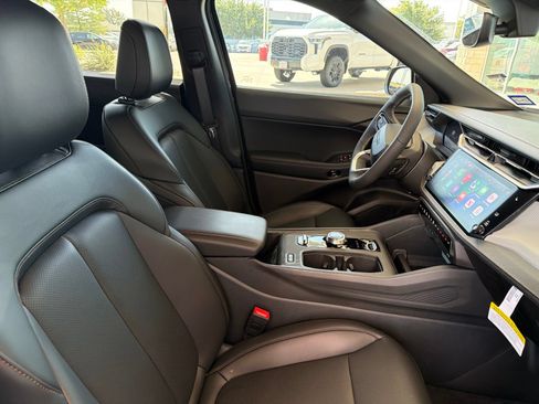 Used 2026 Jeep Cherokee Limited AWD/4WD image 23