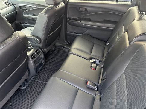 Certified 2023 Honda Passport EX-L image 4