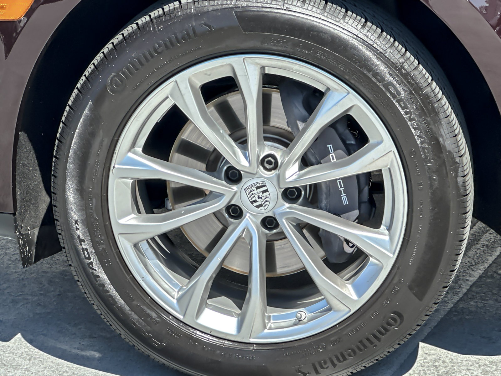 Used 2023 Porsche Macan AWD/4WD image 26