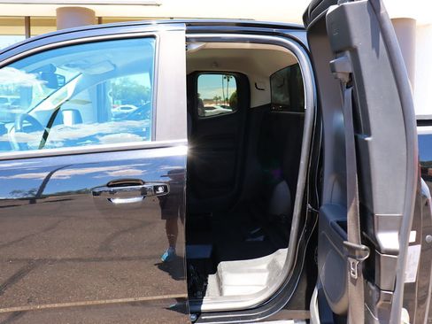 Used 2022 Chevrolet Colorado LT w/ Fleet Safety Package RWD image 35