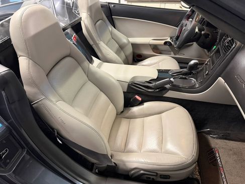 Used 2010 Chevrolet Corvette Grand Sport w/ Preferred Equipment Group image 27