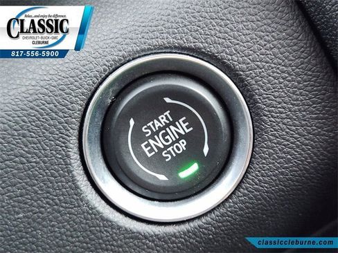 Used 2025 GMC Acadia Elevation image 21