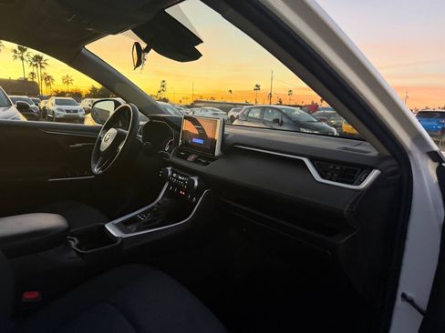 Used 2024 Toyota RAV4 XLE w/ Convenience Package image 27