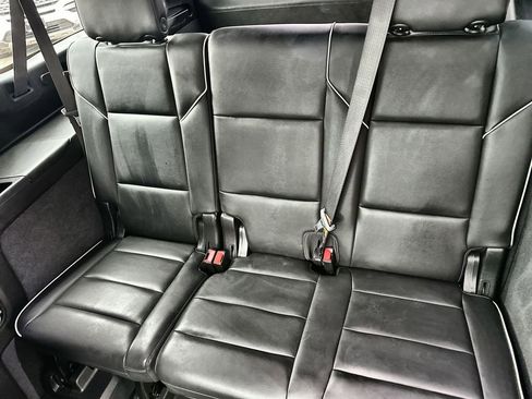 Used 2021 Cadillac Escalade ESV Premium Luxury w/ Performance Package AWD/4WD image 18
