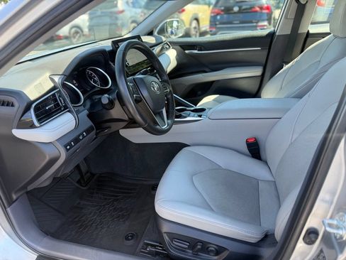 Used 2023 Toyota Camry XLE FWD image 15