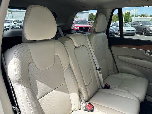 Used 2018 Volvo XC90 T6 Inscription w/ Convenience Package AWD/4WD image 11