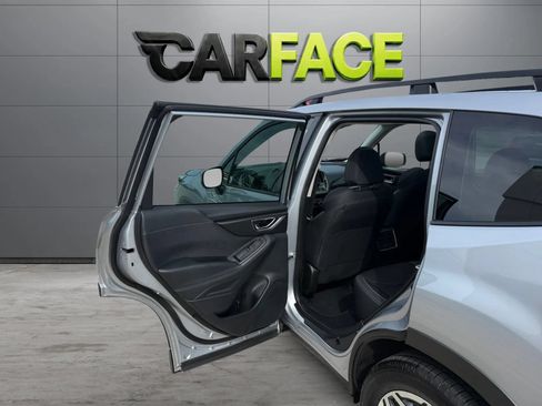 Used 2023 Subaru Forester Premium AWD/4WD image 16