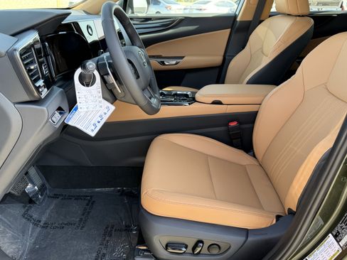New 2026 Lexus NX 350 AWD image 19