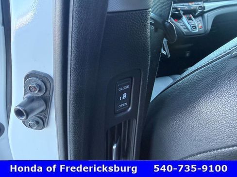 Certified 2022 Honda Odyssey EX-L image 8