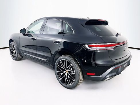 New 2026 Porsche Macan image 3