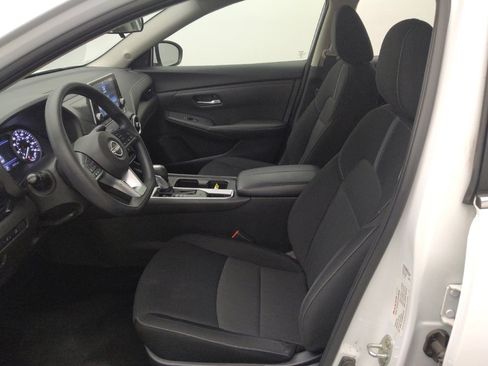 Used 2024 Nissan Sentra SV image 17