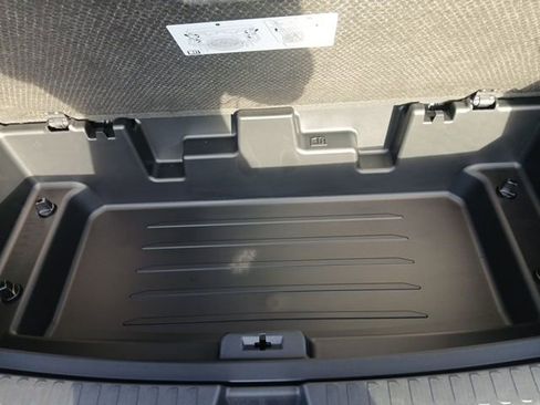 New 2026 Chevrolet Traverse RS w/ LPO, Floor Liner Package image 6