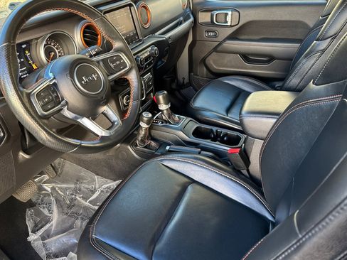 Used 2023 Jeep Gladiator Mojave w/ LED Lighting Group image 9