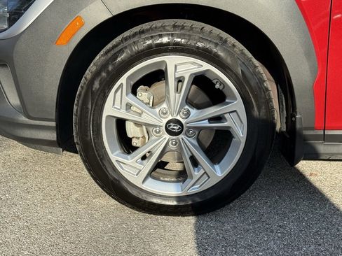 Used 2022 Hyundai Kona SEL image 40